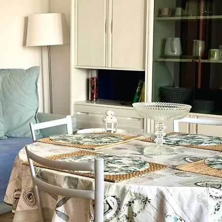 P023 - Porto Recanati, Comodo Trilocale A 150 Metri Dal Mare